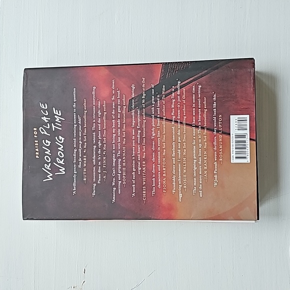 Book: Wrong Place Wrong Time by Gillian McAllister - Hard Cover - Picture 5 of 6